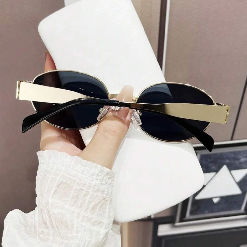 Chic Black and gold Sunglasses